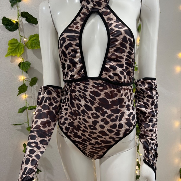 Leopard BodySuit - Picture 3 of 5